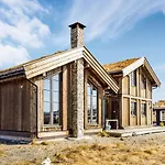 4 Bedroom Beautiful In *